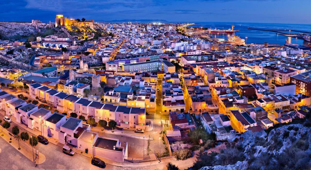 Apartamento 2 Dormitorios En La Mejor Zona De Roquetas Roquetas de Mar Bagian luar foto